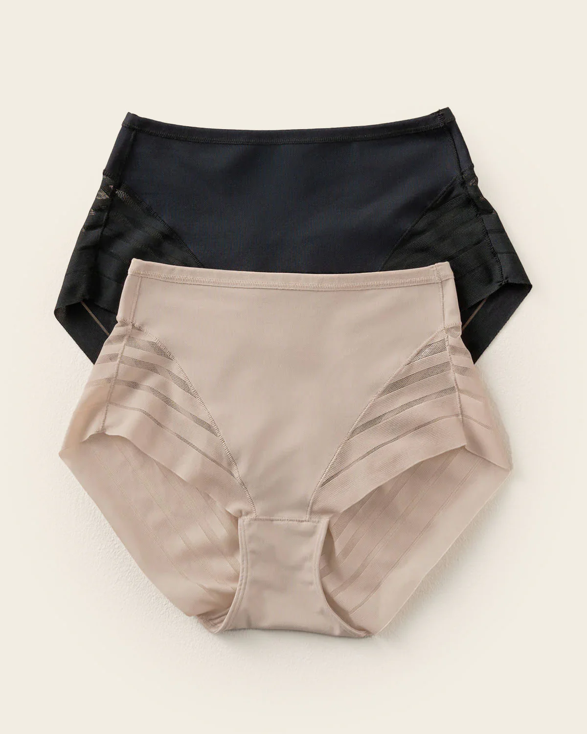 Slip auf Taillen-Höhe mit moderatem Shaping Effekt im 2-er Pack